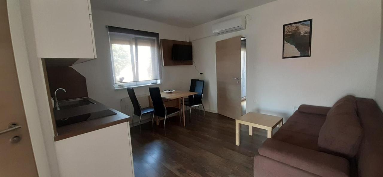 Apartments Barbic Медулин Екстериор снимка