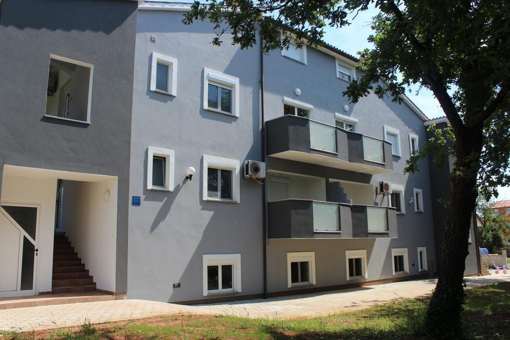 Apartments Barbic Медулин Екстериор снимка