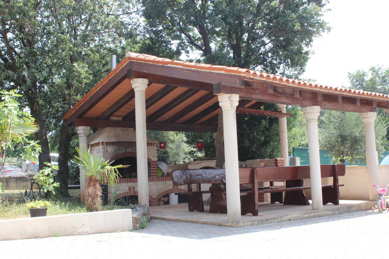 Apartments Barbic Медулин Екстериор снимка