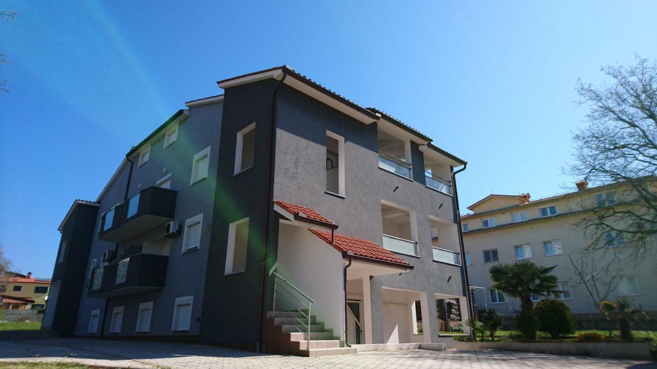 Apartments Barbic Медулин Екстериор снимка